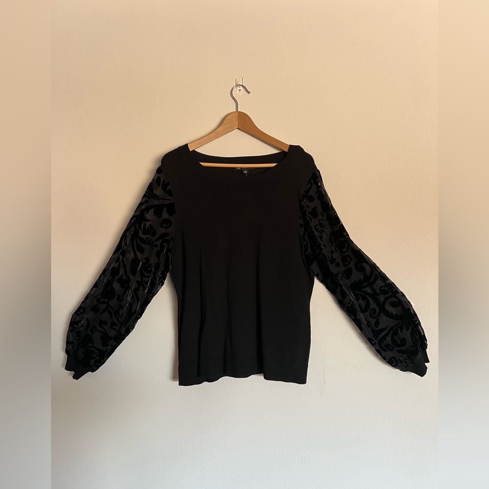 Elegant Black‎ Sweater with Sheer Velvet Floral Sleeve
